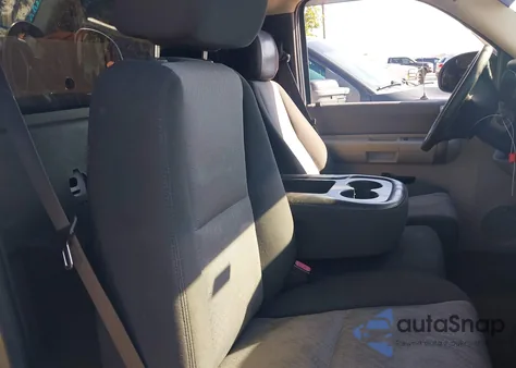 2007 Chevrolet Silverado 1500 Work Truck from USA, damaged, VIN 1GCEC14X17Z625507